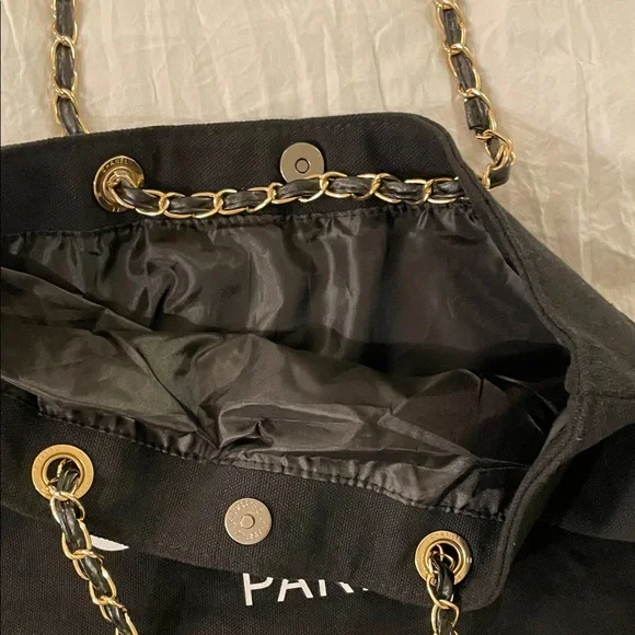 Paris Black and Gold Chain Tote NWOT Nice gift!!! 🎁 Free shipping - Picture 3 of 7
